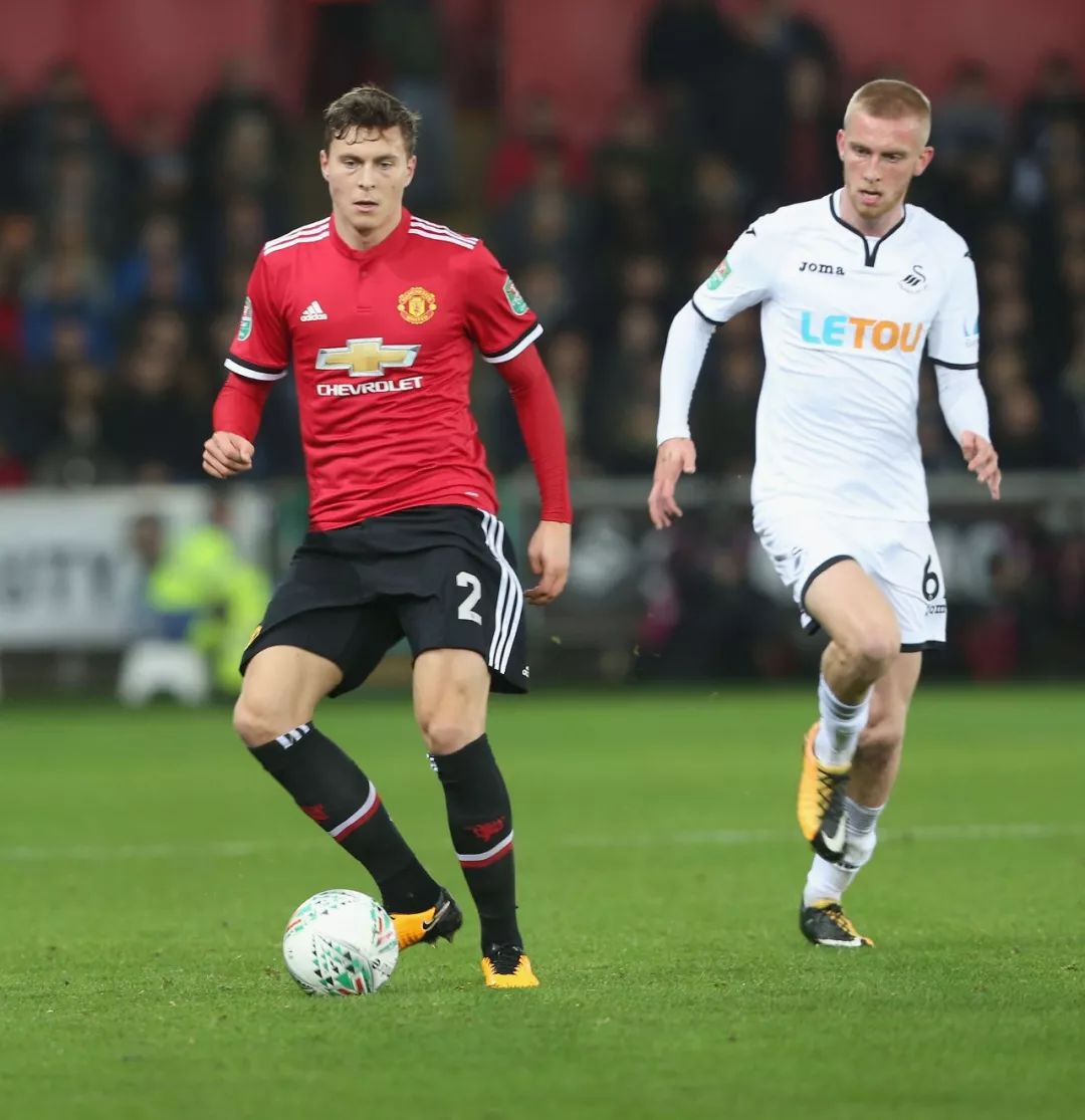 学游泳队的 学游泳队的